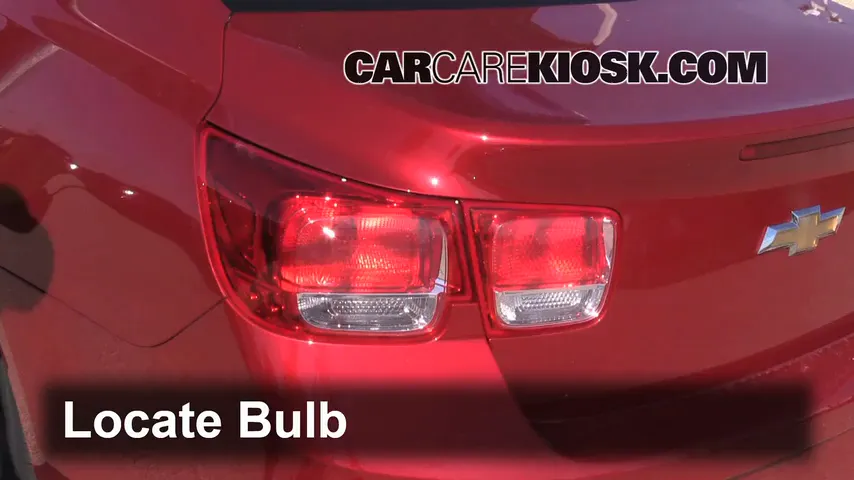 2013 Chevrolet Malibu Eco 2.4L 4 Cyl. Luces Luz de reversa (reemplazar foco)
